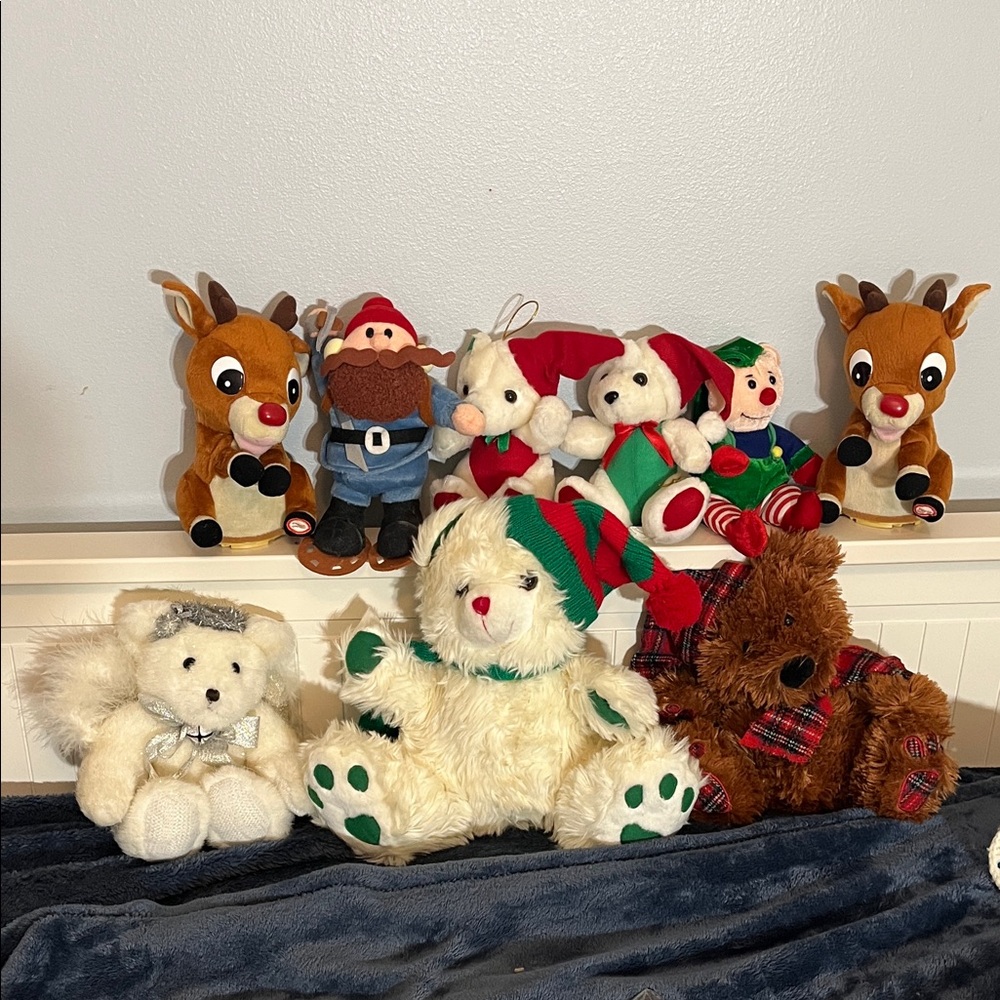 Holiday Plush Stuffed Animal Collection – Good to Excellent Pre-Owned Condition